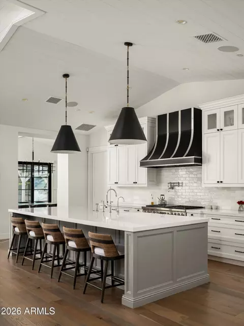 Kitchen - 5903 E Lafayette Blvd, Phoenix, AZ 85018 photo 4 of 5