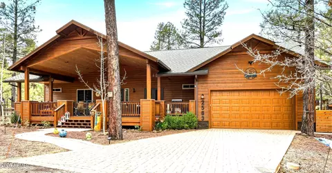 2583 Greens Peak Ln, Pinetop, AZ 85935