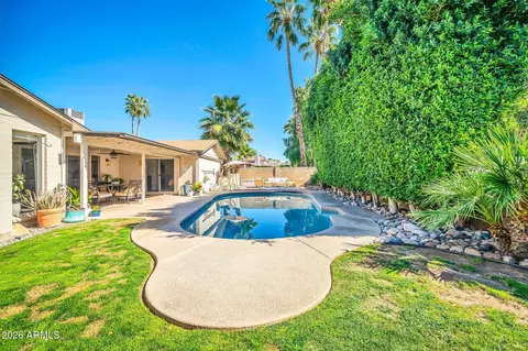 Exterior - 2443 W Crocus Dr, Phoenix, AZ 85023 photo 6 of 10