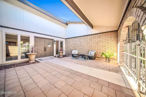 Exterior - 2443 W Crocus Dr, Phoenix, AZ 85023 photo 1 of 10