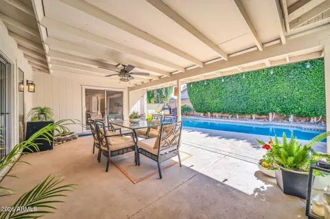 Exterior - 2443 W Crocus Dr, Phoenix, AZ 85023 photo 3 of 10