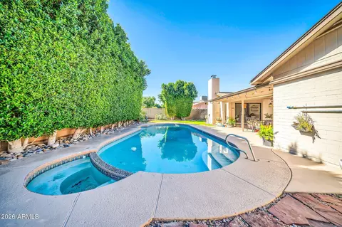 Exterior - 2443 W Crocus Dr, Phoenix, AZ 85023 photo 7 of 10