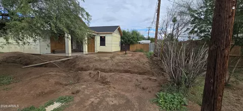 Exterior - 2101 E Virginia Ave, Phoenix, AZ 85006 photo 3 of 3