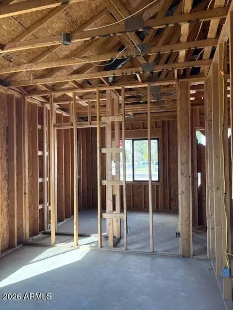 Entry Way - 2101 E Virginia Ave, Phoenix, AZ 85006 photo 3 of 13