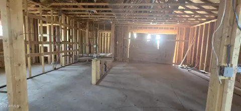 Entry Way - 2101 E Virginia Ave, Phoenix, AZ 85006 photo 6 of 13