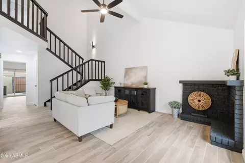 6533 N 7th Ave #17, Phoenix, AZ 85013