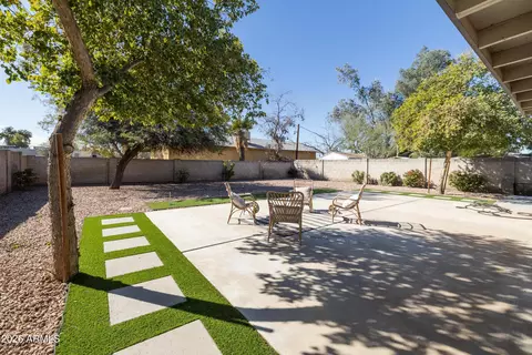 Exterior - 1413 E Windsor Ave, Phoenix, AZ 85006 photo 6 of 10