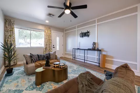 Living - 1413 E Windsor Ave, Phoenix, AZ 85006 photo 3 of 7