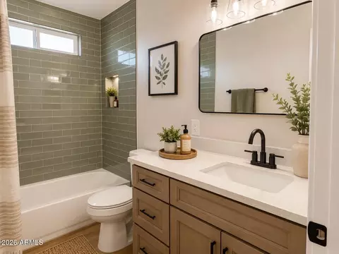 Bath - 11601 N 33rd Ave, Phoenix, AZ 85029 photo 15 of 15