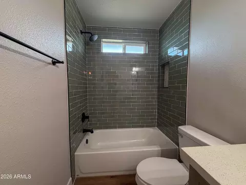 Bath - 11601 N 33rd Ave, Phoenix, AZ 85029 photo 10 of 15