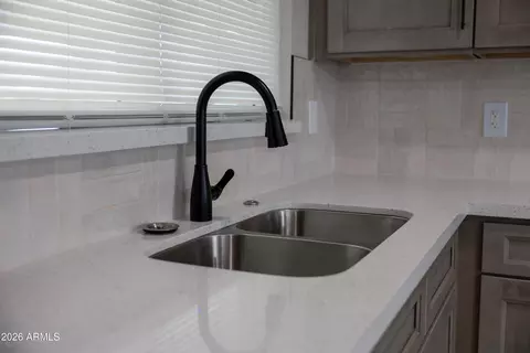 Kitchen - 11601 N 33rd Ave, Phoenix, AZ 85029 photo 4 of 4