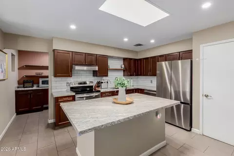 1041 E Garnet Ave, Mesa, AZ 85204