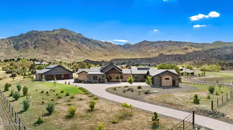8815 N Callahan Rd, Prescott, AZ 86305