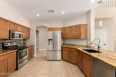 Kitchen - 10625 E Knowles Ave, Mesa, AZ 85209 photo 2 of 4