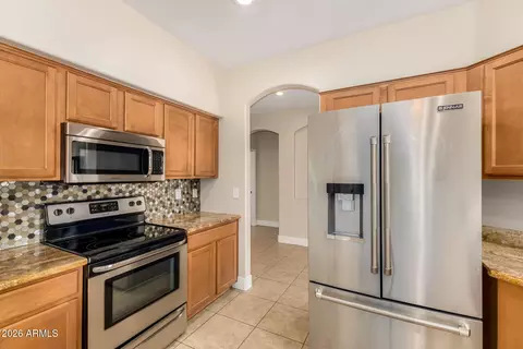 Kitchen - 10625 E Knowles Ave, Mesa, AZ 85209 photo 4 of 4