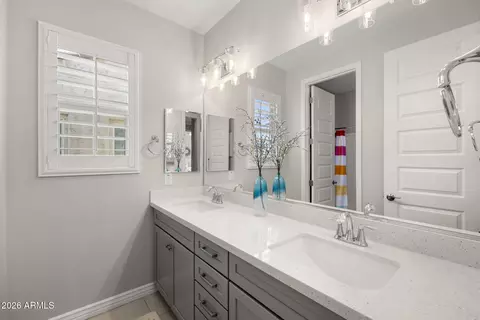 Bath - 3510 E Adobe Dr, Phoenix, AZ 85050 photo 6 of 6