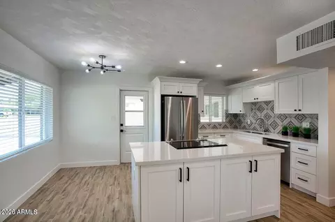 Kitchen - 2509 E Coolidge St, Phoenix, AZ 85016 photo 2 of 3