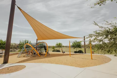 View/Area - 9348 W Sells Dr, Phoenix, AZ 85037 photo 5 of 8