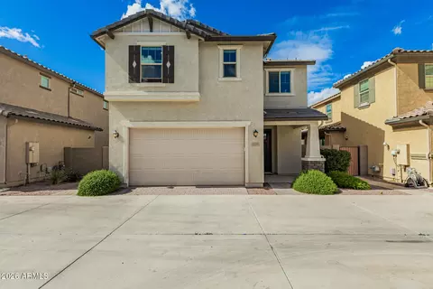 197 E Roadrunner Dr, Chandler, AZ 85286
