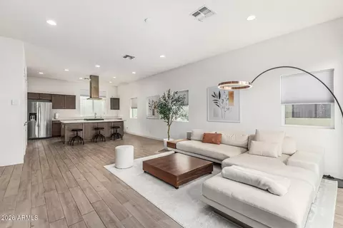325 E Coronado Rd #13, Phoenix, AZ 85004
