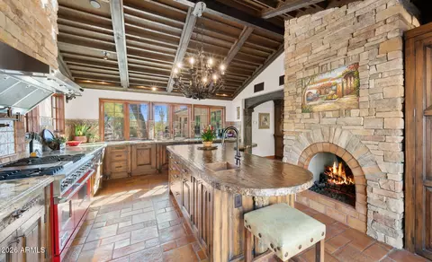 35035 N Whileaway Rd, Carefree, AZ 85377