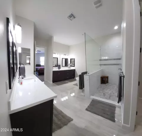 Bath - 2060 E Quartz St, Mesa, AZ 85213 photo 6 of 12