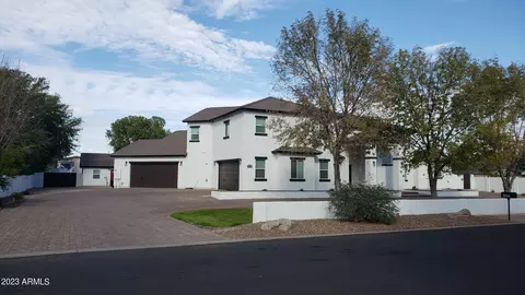 Exterior - 2060 E Quartz St, Mesa, AZ 85213 photo 5 of 7