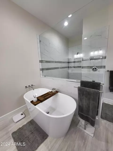 Bath - 2060 E Quartz St, Mesa, AZ 85213 photo 8 of 12