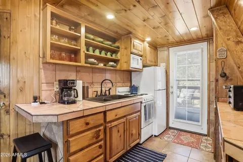Kitchen - 3758 N Hunt Dr, Pine, AZ 85544 photo 1 of 1