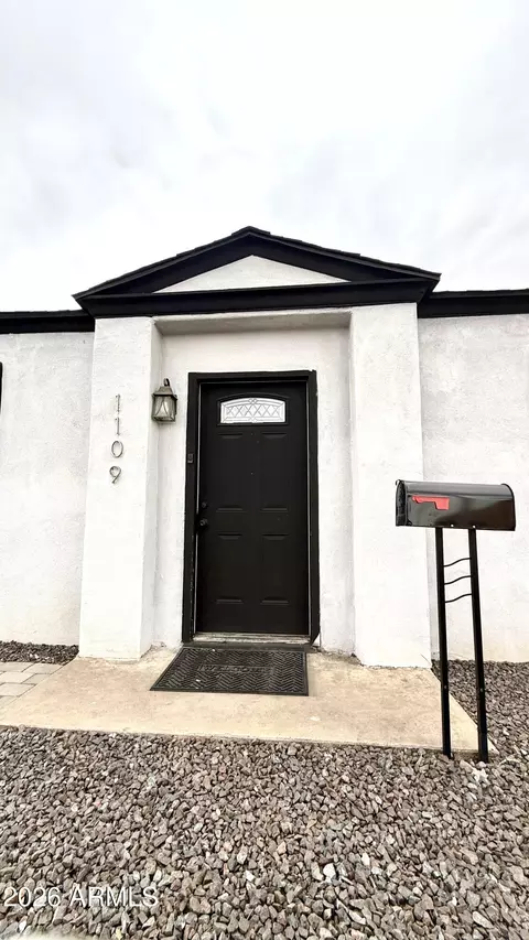 1109 W Indian School Rd, Phoenix, AZ 85013