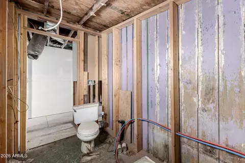 Bath - 502 W Apache St, Phoenix, AZ 85003 photo 1 of 1