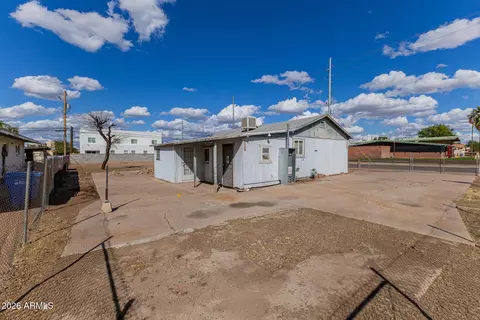 Exterior - 502 W Apache St, Phoenix, AZ 85003 photo 3 of 6