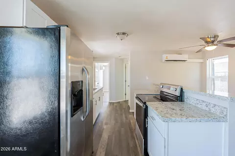 Entry Way - 1425 E Roosevelt St, Phoenix, AZ 85006 photo 1 of 1