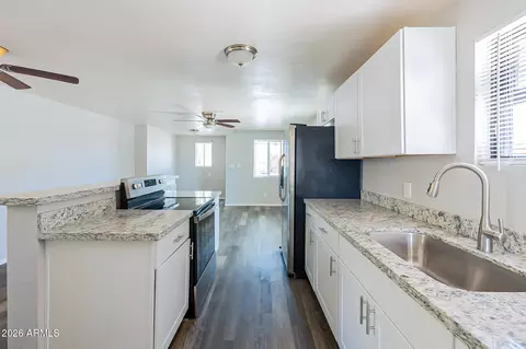 Kitchen - 1425 E Roosevelt St, Phoenix, AZ 85006 photo 3 of 4