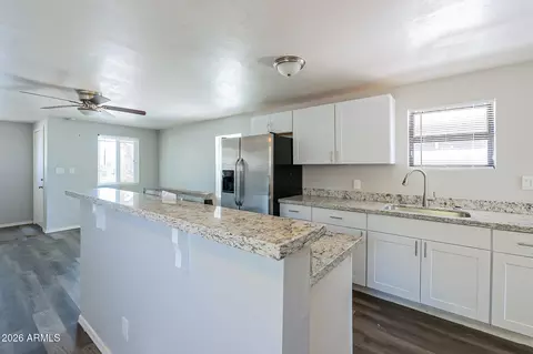 Kitchen - 1425 E Roosevelt St, Phoenix, AZ 85006 photo 4 of 4