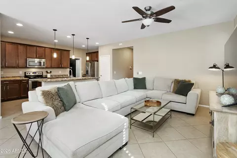 12041 W Cottontail Ln, Peoria, AZ 85383