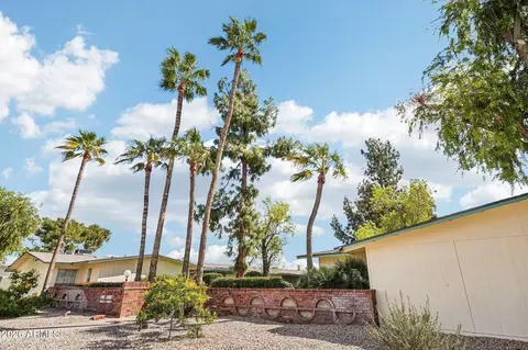 10529 W Wheatridge Dr, Sun City, AZ 85373