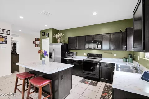Kitchen - 1712 W Cameron Blvd, Coolidge, AZ 85128 photo 3 of 5