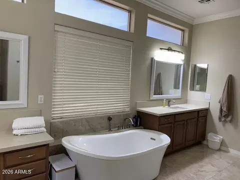Bath - 4122 E Azalea Dr, Gilbert, AZ 85298 photo 1 of 4