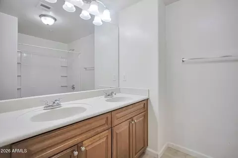 Bath - 1920 E Bell Rd #1006, Phoenix, AZ 85022 photo 3 of 4