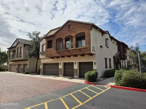 2727 N Price Rd #35, Chandler, AZ 85224