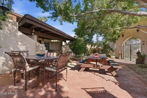 12054 S Tonalea Dr, Phoenix, AZ 85044