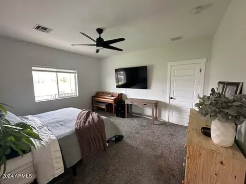 1492 N Porter Ln, Thatcher, AZ 85552