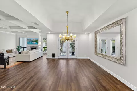 Dining - 77 E Missouri Ave #27, Phoenix, AZ 85012 photo 1 of 1