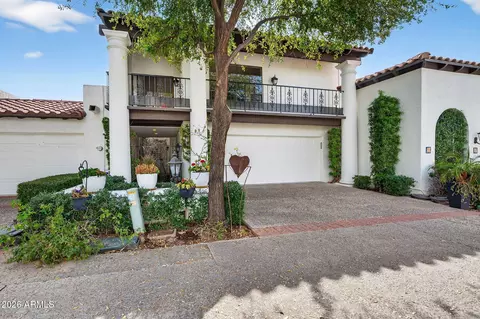 Exterior - 77 E Missouri Ave #27, Phoenix, AZ 85012 photo 2 of 17