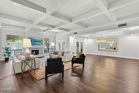 Living - 77 E Missouri Ave #27, Phoenix, AZ 85012 photo 3 of 6