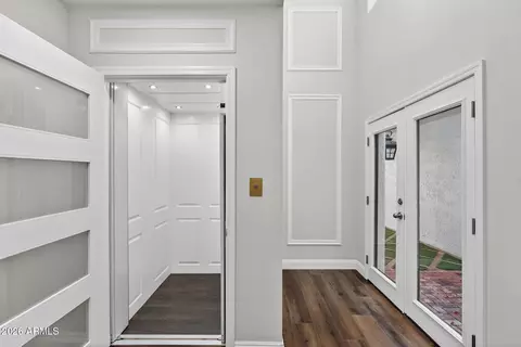 Entry Way - 77 E Missouri Ave #27, Phoenix, AZ 85012 photo 8 of 8