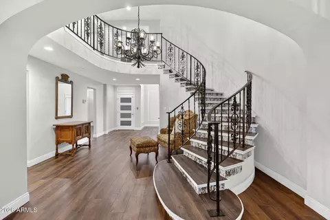 Entry Way - 77 E Missouri Ave #27, Phoenix, AZ 85012 photo 1 of 8