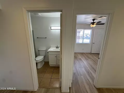 Entry Way - 2616 E Southgate Ave #2, Phoenix, AZ 85040 photo 13 of 15