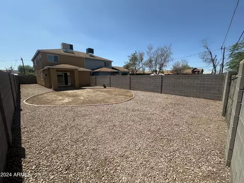 Exterior - 2616 E Southgate Ave #2, Phoenix, AZ 85040 photo 8 of 11